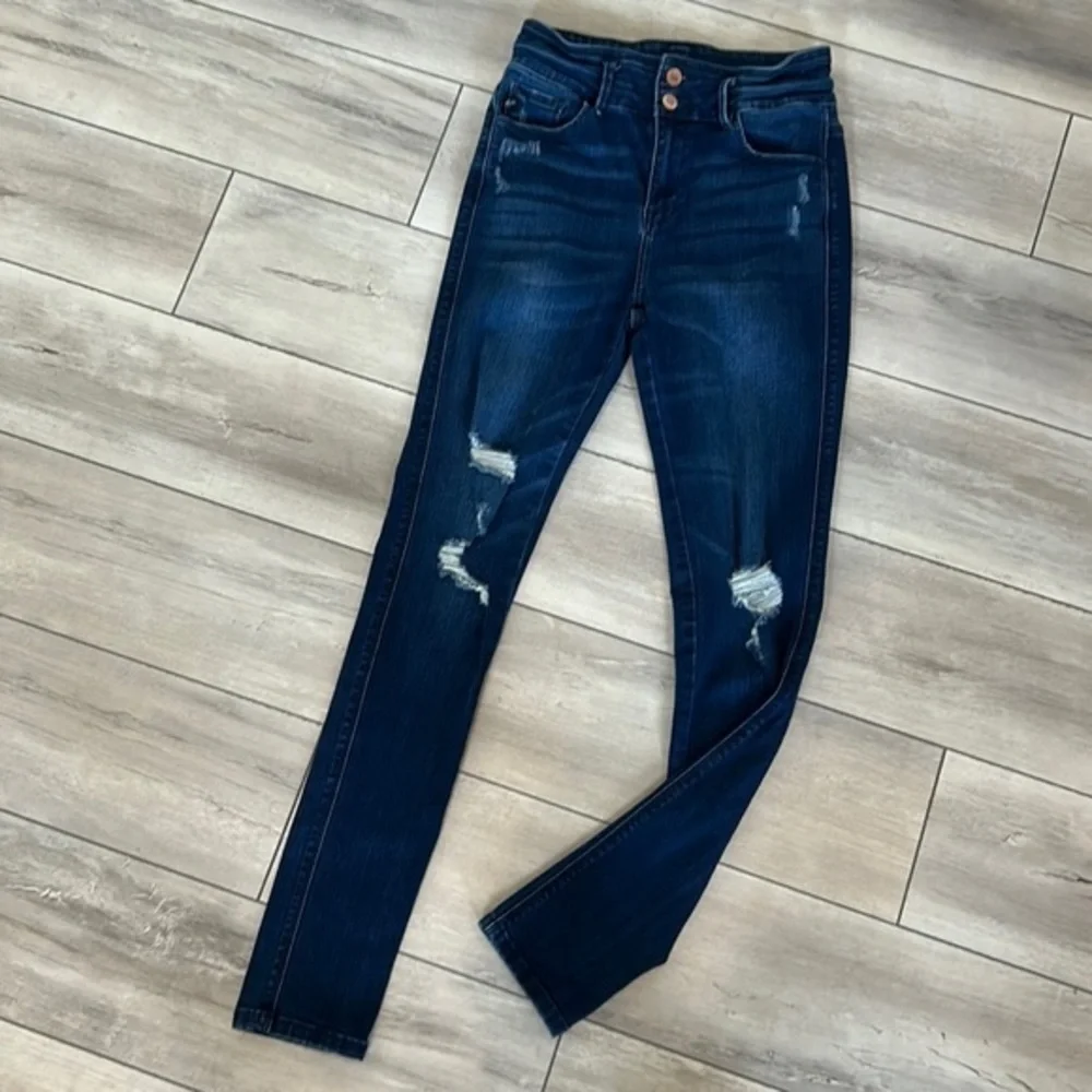 KanCan size 26 high waisted skinny jeans